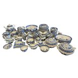 LARGE COLLECTION OF 20TH CENTURY ROYAL DOULTON & BOOTHS REAL OLD WILLOW DINNER SERVICE