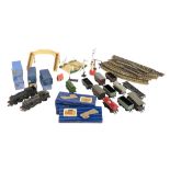 MODEL RAILWAY - HORNBY DUBLO OO GAUGE LOCOMOTIVES & ACCESSORIES