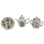 CHINESE QING DYNASTY FAMILLE ROSE 'WUSHUANGPU' TEAPOT & SUGAR BOWL 清 广彩人物茶具一组