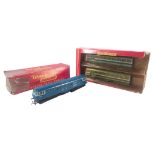 MODEL RAILWAY - x2 VINTAGE HORNBY & TRIANG OO GAUGE LOCOMOTIVE & OTHER