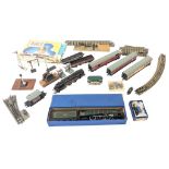 MODEL RAILWAY - x2 HORNBY DUBLO OO GAUGE LOCOMOTIVES & ACCESSORIES