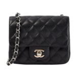 CHANEL Umhängetasche "MINI SQUARE FLAP BAG", Koll.: 2009-2010.
