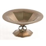 Pedestal fruit bowl on octagonal base, by Roberts & Belk, Sheffield 1933, 23 x 11cm, 18.4ozt 572gm