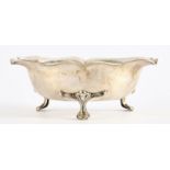 Fruit bowl with flared rim on foliate feet, by Atkin Brothers, Sheffield 1917, 25cm dia. 12.
