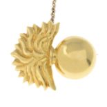 18ct gold flaming grenade brooch