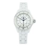 Chanel - J12