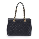 Chanel - Grand Shopping Tote