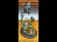 Large Country Artist Limited Edition Model of Kingfishers, CA485 'Water's Edge'. Measures 12''