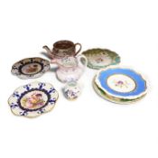 A Lowestoft Dolls House-pattern sparrow beak cream jug, a pair of early 19th century floral