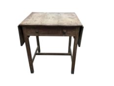 An early 20th century Heals oak drop leaf Pembroke table, width 72cm, depth 61cm, height 76cm
