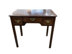 A George III mahogany lowboy, width 76cm, depth 47cm, height 70cm