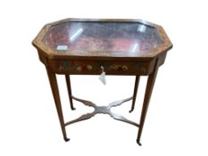 An Edwardian painted mahogany octagonal bijouterie table, width 61cm, depth 40cm, height 72cm