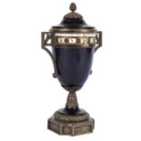 Cartier, a rare and unusual urn clock, Paris, circa 1904, designed as a neoclassical handled urn