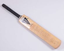 Worcestershire C.C.C. 1988 County Champions autographed Duncan Fearnley cricket bat