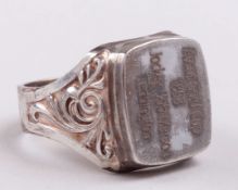 Gentlemen's signet ring with horse racing inscription