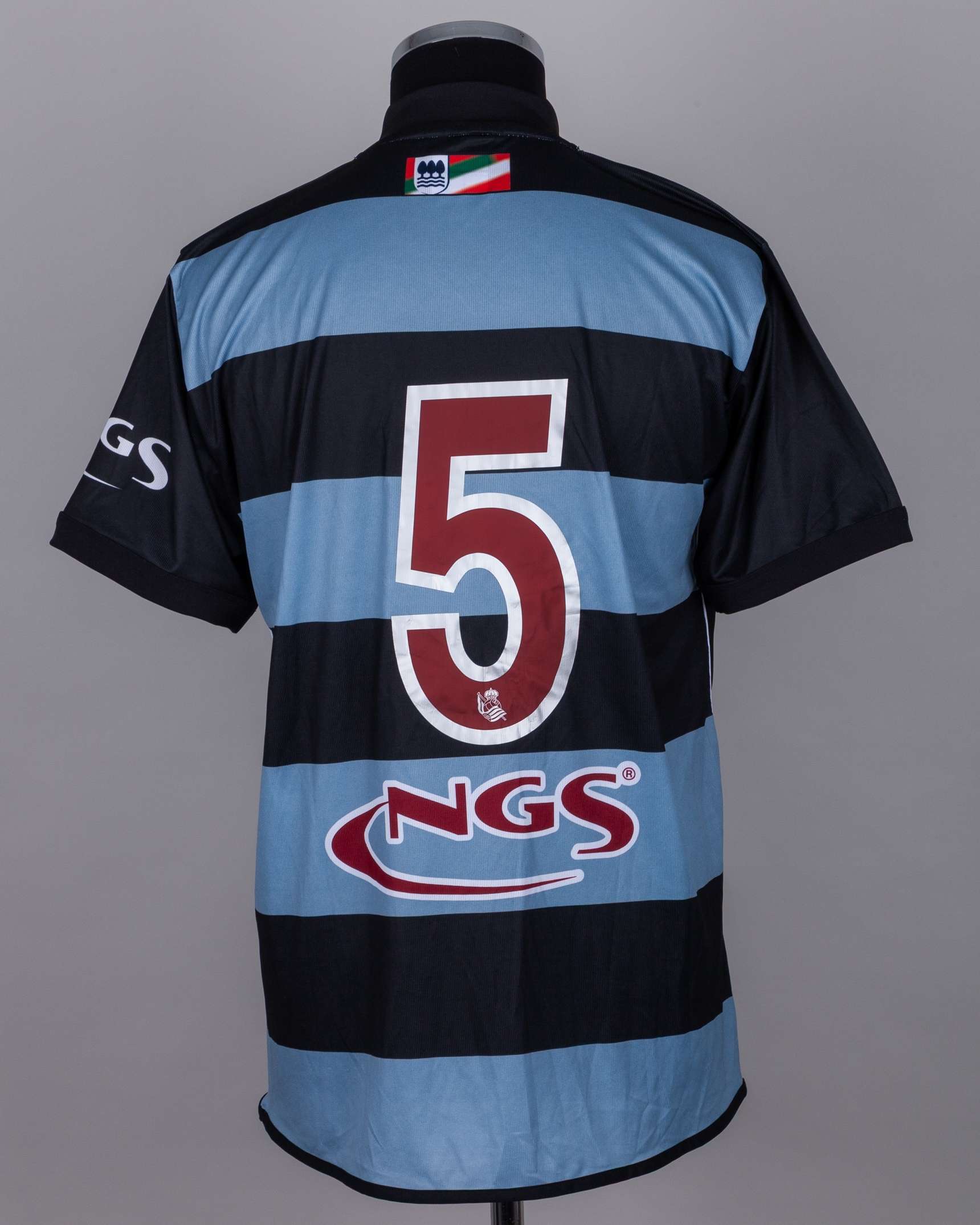 Juanito black and blue No.5 Real Sociedad short-sleeved shirt, 2006-07 - Image 2 of 5