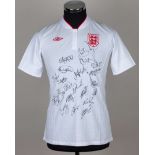 White England Women's short-sleeved signed shirt, 2013