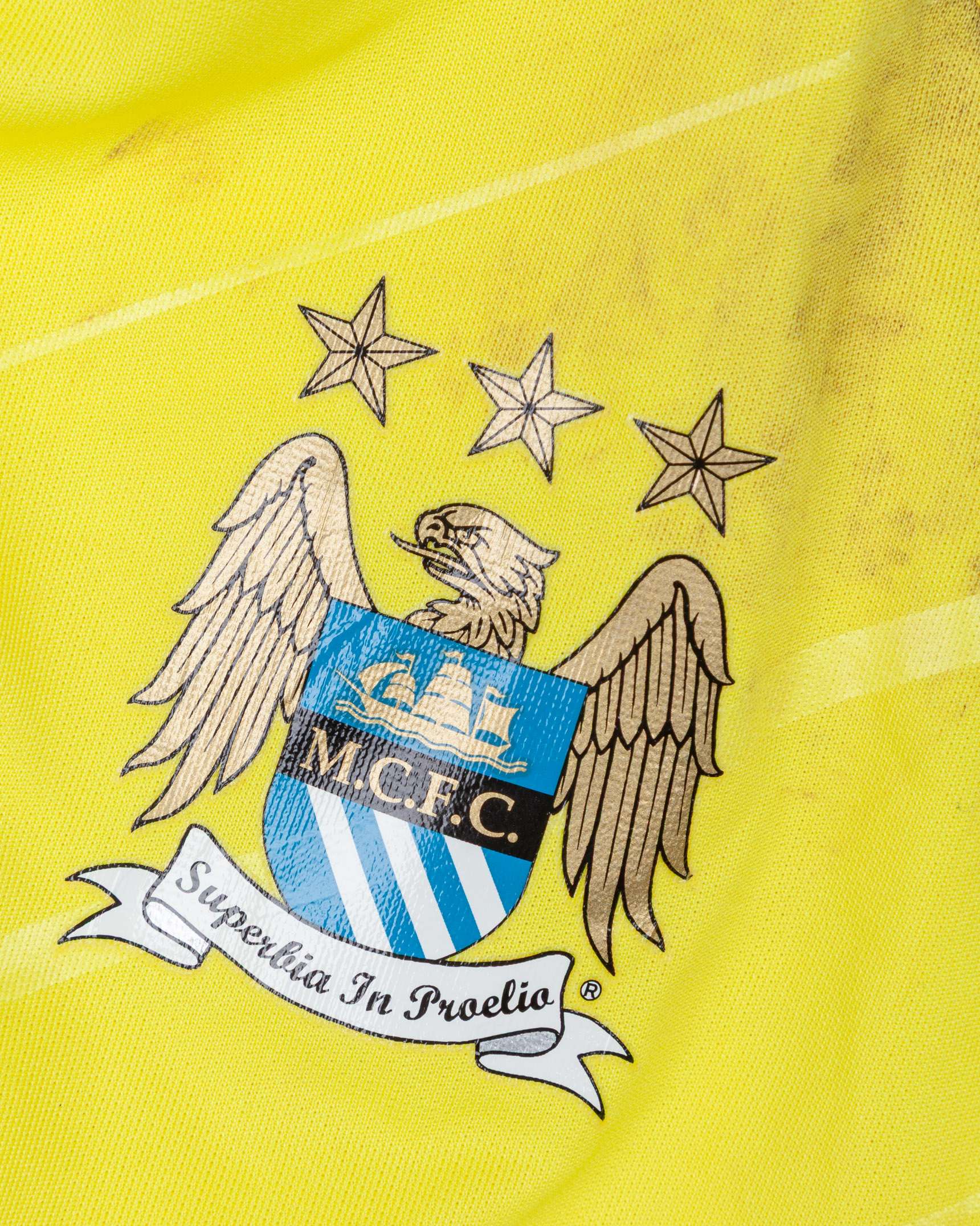 Darius Vassell yellow and black No.11 Manchester City autographed long-sleeved shirt, 2005-07 - Image 3 of 6