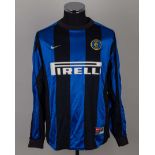 A blue and black replica Inter Milan long-sleeved shirt