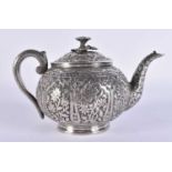 AN ANTIQUE INDIAN SILVER TEAPOT. 423 grams. 16 cm wide.