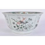 A CHINESE QING DYNASTY FAMILLE VERTE PORCELAIN BOWL. 19 cm wide.