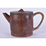 A LATE 19TH CENTURY CHINESE YIXING POTTERY TEAPOT AND COVER. 15 cm wide.