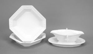 Sauciere und zwei Caré-Schalen, KP