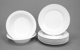 Sechs Speiseteller und 2 Schalen,