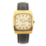 A GENTLEMAN'S VINTAGE GOLD PLATED OMEGA CONSTELLATION AUTOMATIC WRISTWATCH