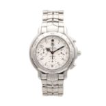 A GENTLEMAN'S TAG HEUER STEEL 6000 SERIES CHRONOGRAPH WRIST WATCH