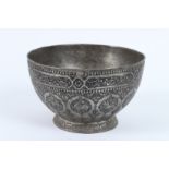 A FINELY ENGRAVED PERSIAN 19TH CENTURY QAJAR TINNED COPPER BOWL. 18cms diameter