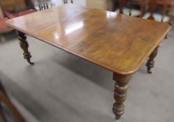 Victorian mahogany draw leaf dining table with removable leaf extending to 176cm by 120cm Ht 72cm