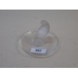 Small Lalique glass trinket dish mounted with a figure of a dove, 8cm tall