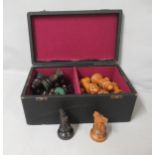 Large Staunton pattern boxwood chess set, the kings 4.5" high