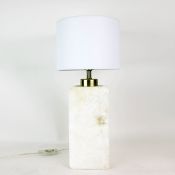 1970S ITALIAN STYLE TABLE LAMP.
