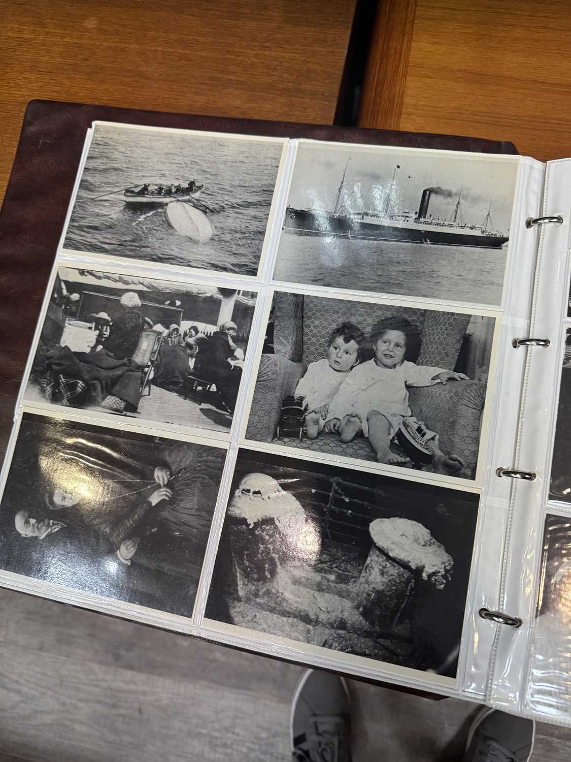 INTERESTING COLLECTION OF POSTCARDS, EARLY 20TH CENTURY AND LATER - Image 10 of 12