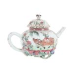 CHINESE PORCELAIN FAMILLE ROSE TEAPOT, YONGZHENG PERIOD (1722 - 1736), EARLY 18TH CENTURY