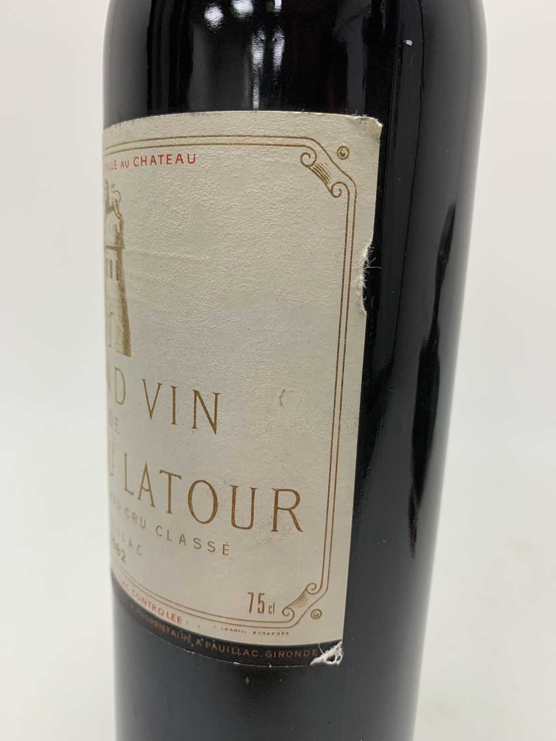 GRAND VIN DE CHATEAU LATOUR 1982 VINTAGE PAUILLAC, PREMIER GRAND CRU CLASSE - BORDEAUX - Image 2 of 8