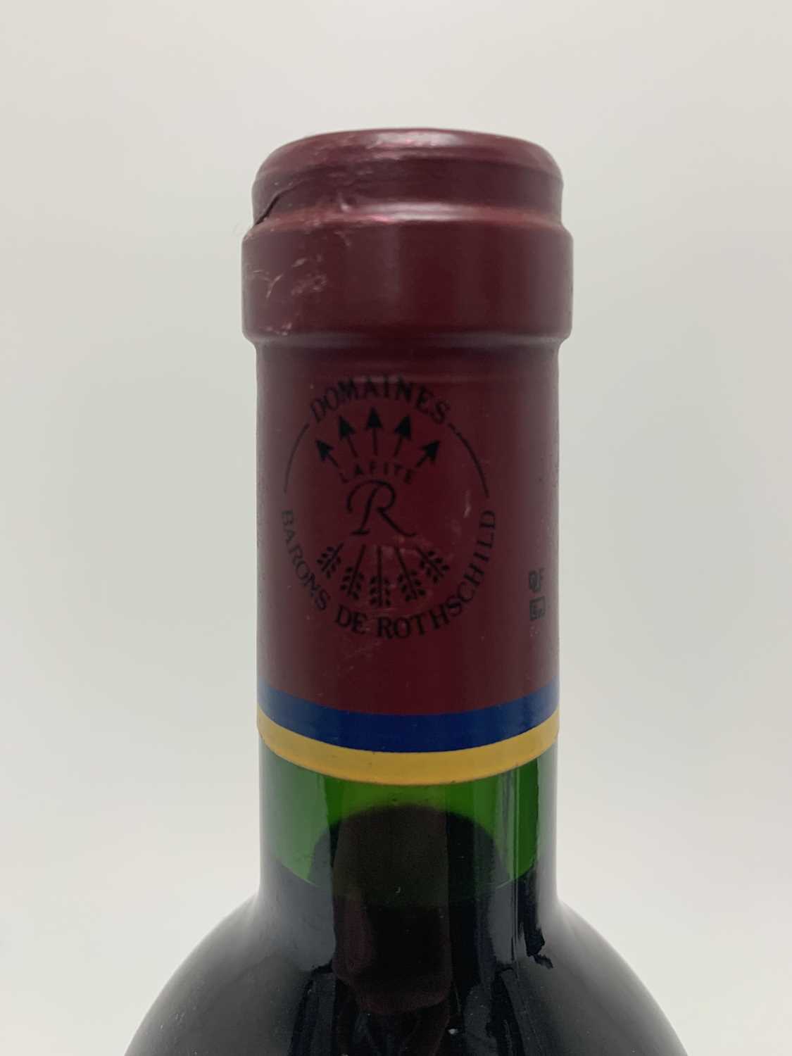 CHATEAU LAFITE ROTHSCHILD CARRUADES DE LAFITE 1995 PAUILLAC, BORDEAUX - Image 7 of 9