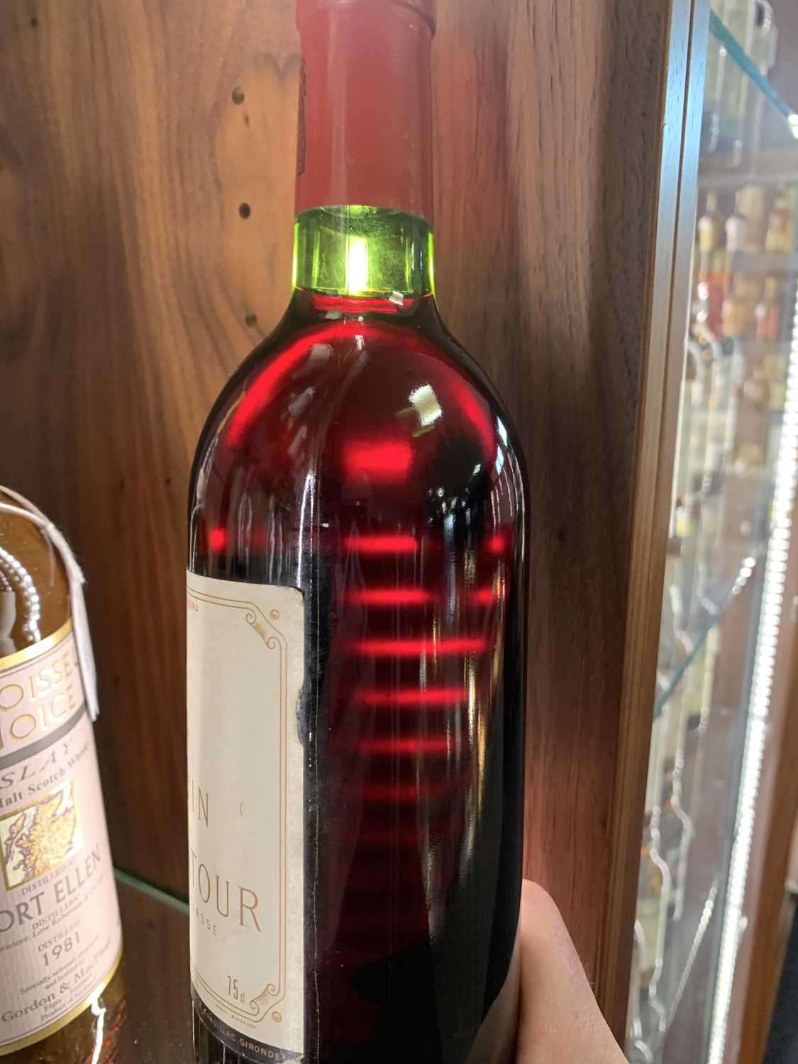 GRAND VIN DE CHATEAU LATOUR 1982 VINTAGE PAUILLAC, PREMIER GRAND CRU CLASSE - BORDEAUX - Image 8 of 8