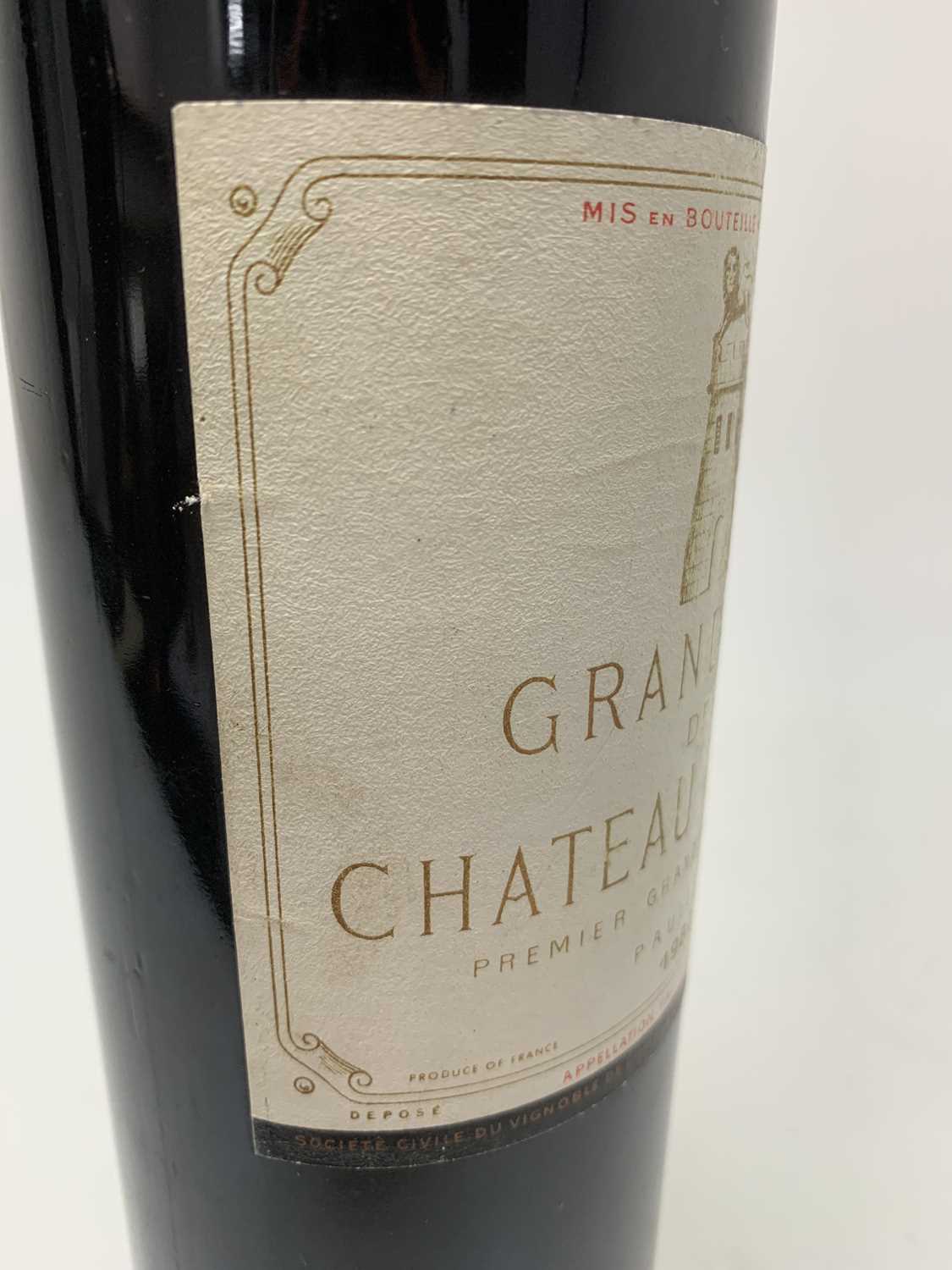 GRAND VIN DE CHATEAU LATOUR 1982 VINTAGE PAUILLAC, PREMIER GRAND CRU CLASSE - BORDEAUX - Image 4 of 8