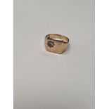 9ct yellow gold signet ring with starburst set diamond round brilliant, 0.38 carat, size U/V, marked