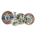 Group of 17th / 18th century Chinese famille verte porcelain, including bottle vase and three dishes