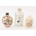 19th century Chinese famille rose enamelled snuff bottle, decorated in relief with the eight barbari