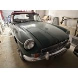 1969 MGB Roadster, 1798cc, 2dr, finished in green, reg. no. RJU 280G