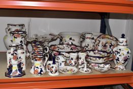 A COLLECTION OF MASON'S 'MANDALAY' GIFTWARE to include two planters height 20cm x diameter 21cm,