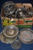 A BOX OF ASSORTED SILVER PLATE AND WHITE METAL WARE, to include a glass entree bowl with stand, rose
