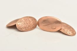 A PAIR OF EARLY 20TH CENTURY 9CT ROSE GOLD CHAIN LINK CUFFLINKS, designed as two oval panels one