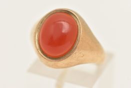 A 9CT GOLD CARNELIAN CABOCHON RING, hallmarked 9ct Birmingham, approximate length of ring head 15.