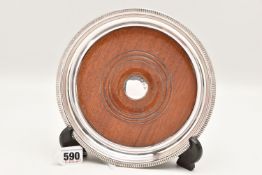 A ELIZABETH II SILVER AND WOODEN BASE COASTER, hallmarked 'Garrard & Co Ltd' Birmingham 1973,